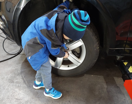 Auto Entlicher, Lauterach, Räderservice, Reifenlagerung, Wuchtung, Wartung Auto Entlicher, Lauterach, Räderservice, Reifenlagerung, Wuchtung, Wartung